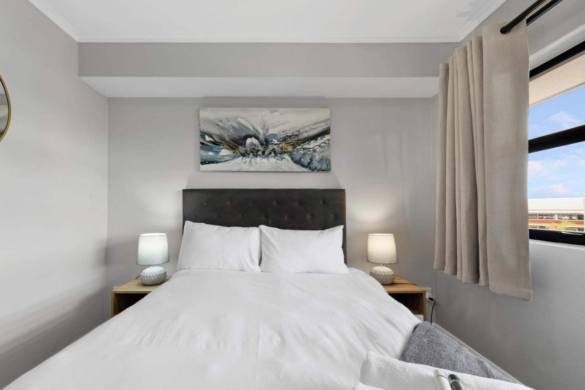 Two Bedroom Luxury Apartment, Century - Backup Power Apartment Cape Town