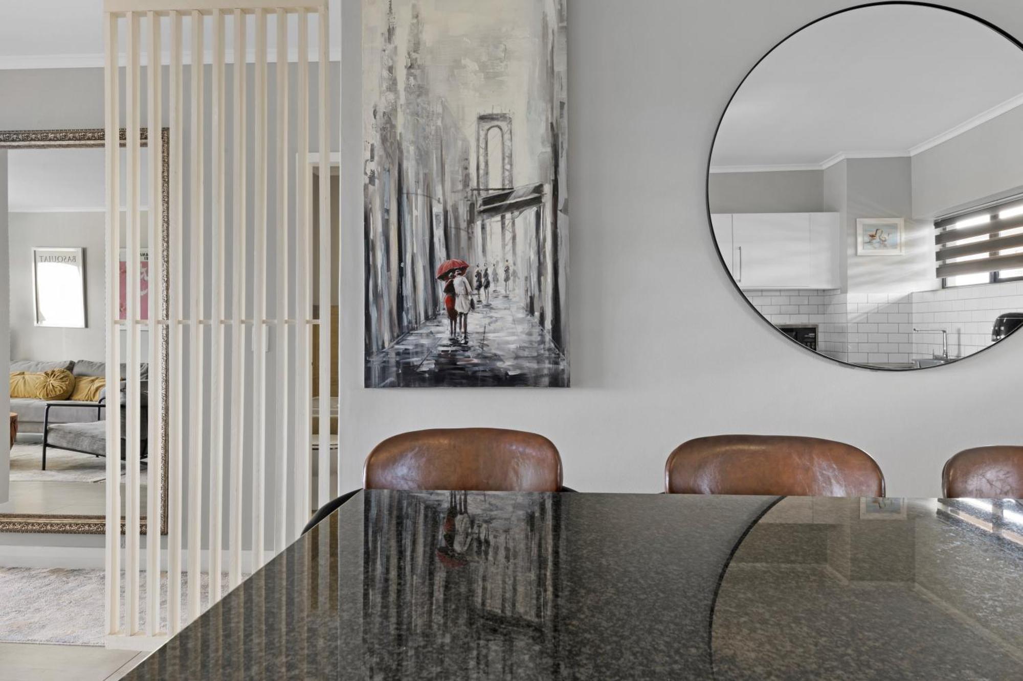 Two Bedroom Luxury Apartment, Century - Backup Power Cape Town